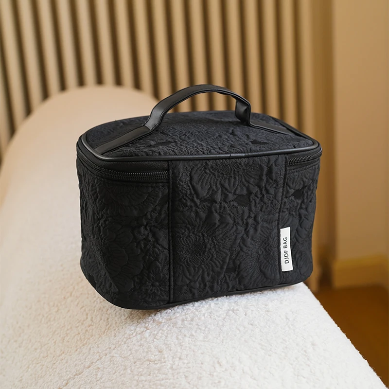 Black Rose Women's Cosmetic Bag, Carrying Case, Portable Cosmetics Storage Bag, Flap Large Capacity Double Zipper Closure Bag 2