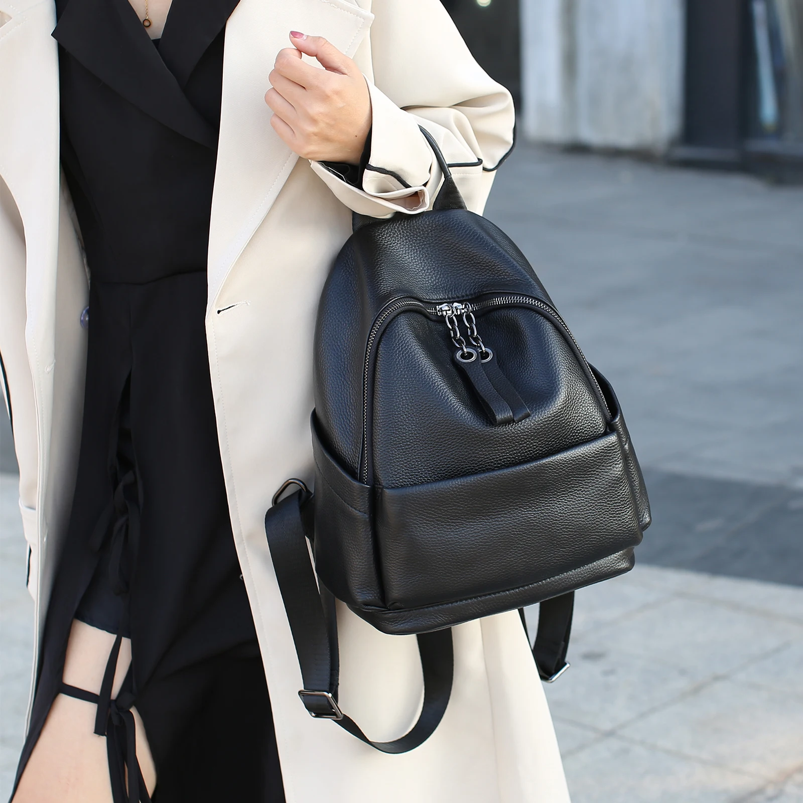 

Royal Bagger Women Backpacks Plain Fashionable Genuine Cow Leather Classic Backpack