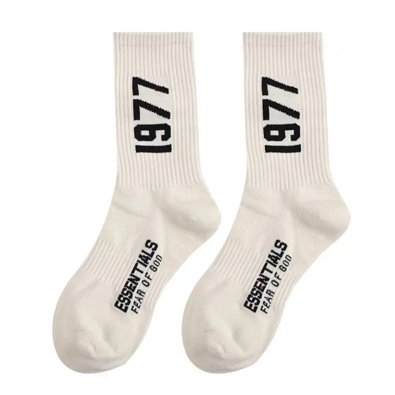 Men's and Women's Midtube Digital Sports Pure Cotton Socks Comfortable Stylish Breathable
