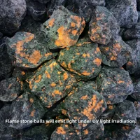 Cristaux de Yooperlite non raffinés, Pierre brute de Yooperlite, Pierres naturelles flamboyantes, Syénite avec Sodalite fluorescente 4