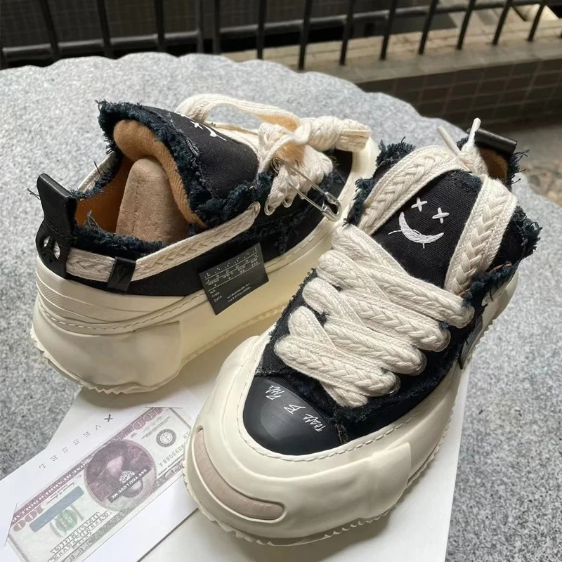 

2023 New Low Help Beggar Shoes Thick Bottom Mid-Heel Leisure Board Shoes Comfortable Women's Round Head Cross Frenulum Sneakers