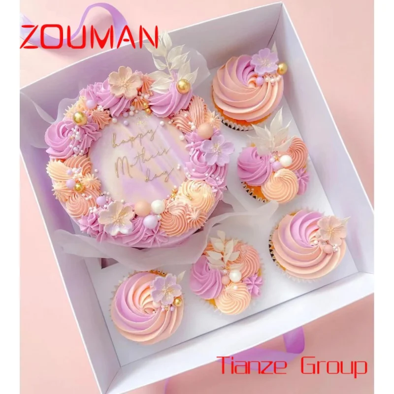Invito a una festa con torta, confezione regalo, coriandoli e cupcake