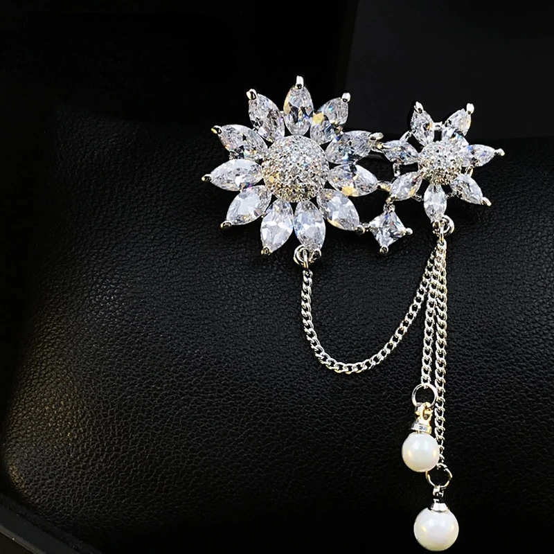 Special High-End Rhinestone Zircon Brooch Sunflower Tassel Corsage Coat Dress Pin Accessories Women's Flower Neckline Pins Gifts