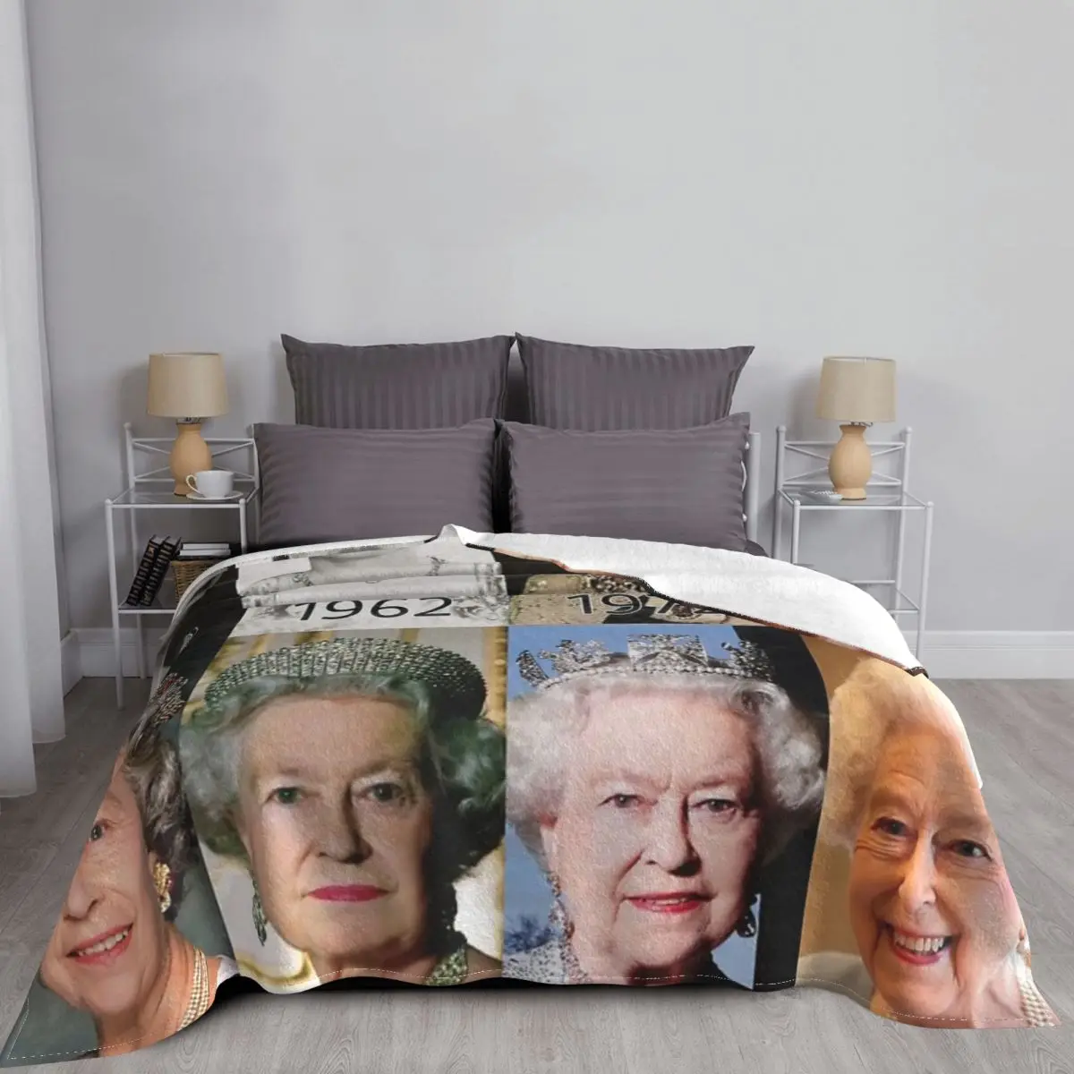 Elizabeths II Through The age ħ�뺸, ħ�� �� �߿� �ε巯�� ħ�� ���