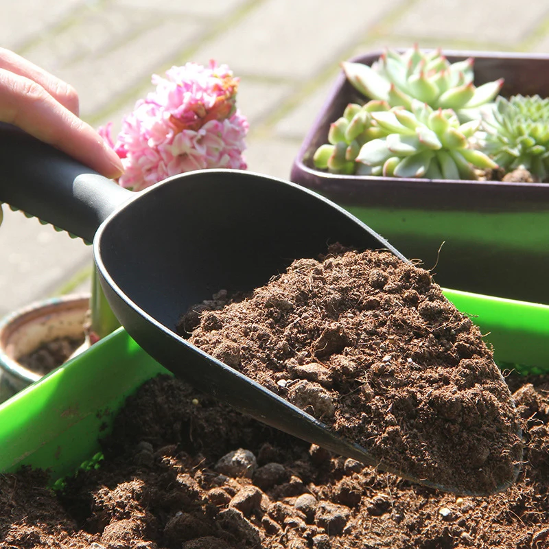 Soil Loosening Gardening Shovel 3