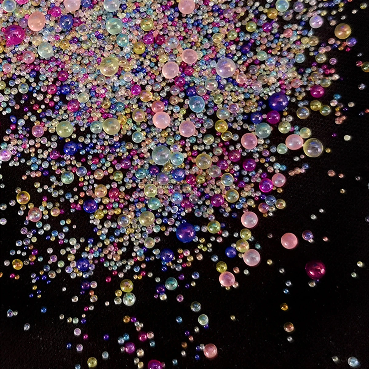 혼합 오로라 미니 유리 구슬 네일 아트, 귀여운 매력, 송진 3D 인어 라운드 캐비아 네일 장식, DIY 라인스톤 부품