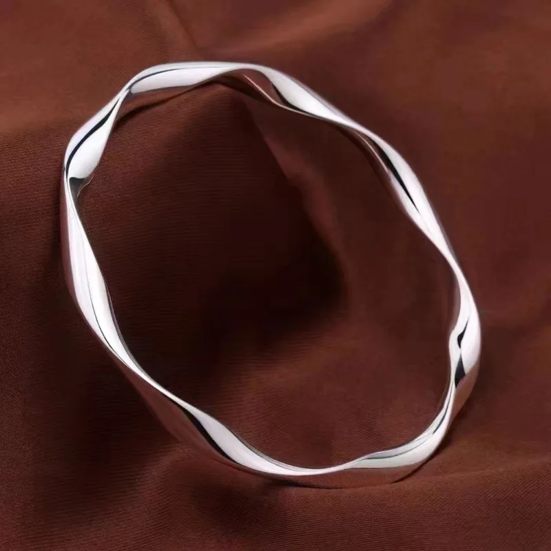 

silver bracelet