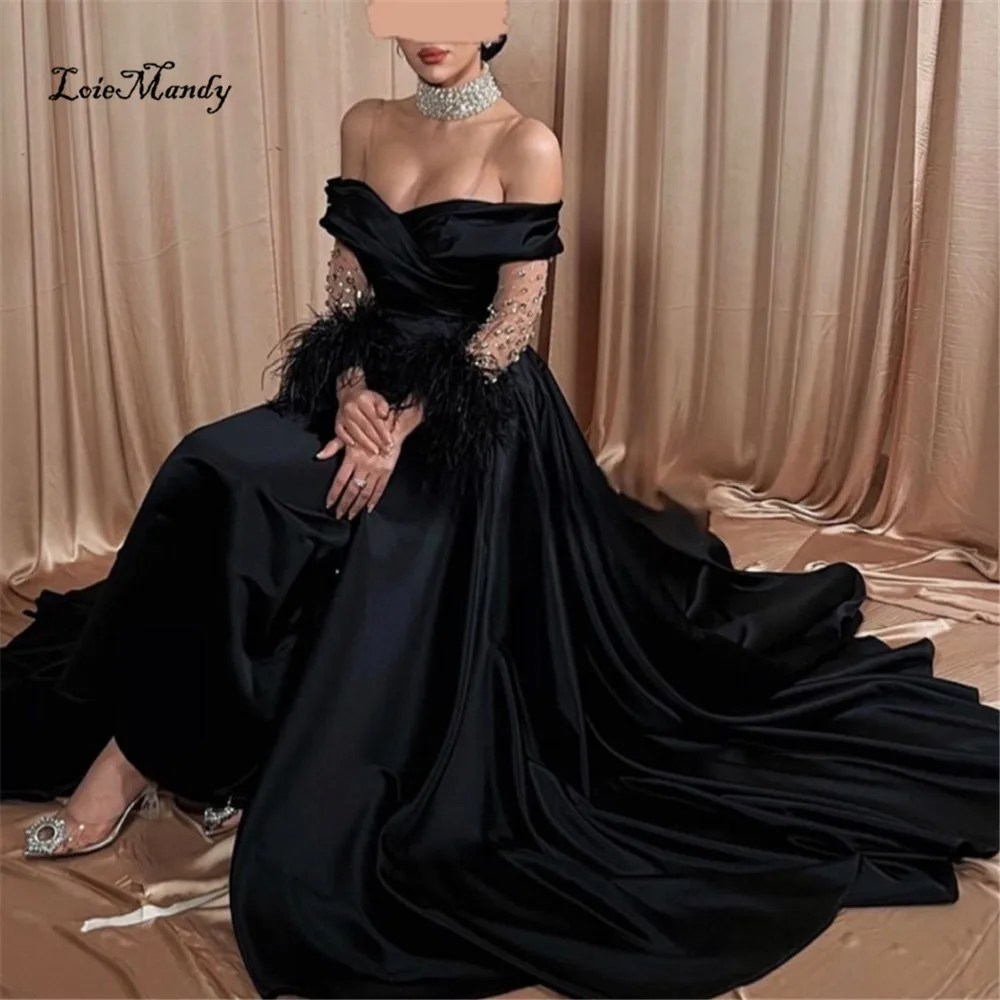 

Luxury Feathers Saudi Arabic Prom Dresses Black Off Shoulder Dubai Evening Party Gowns For Women With Deachable Bead Sleeves