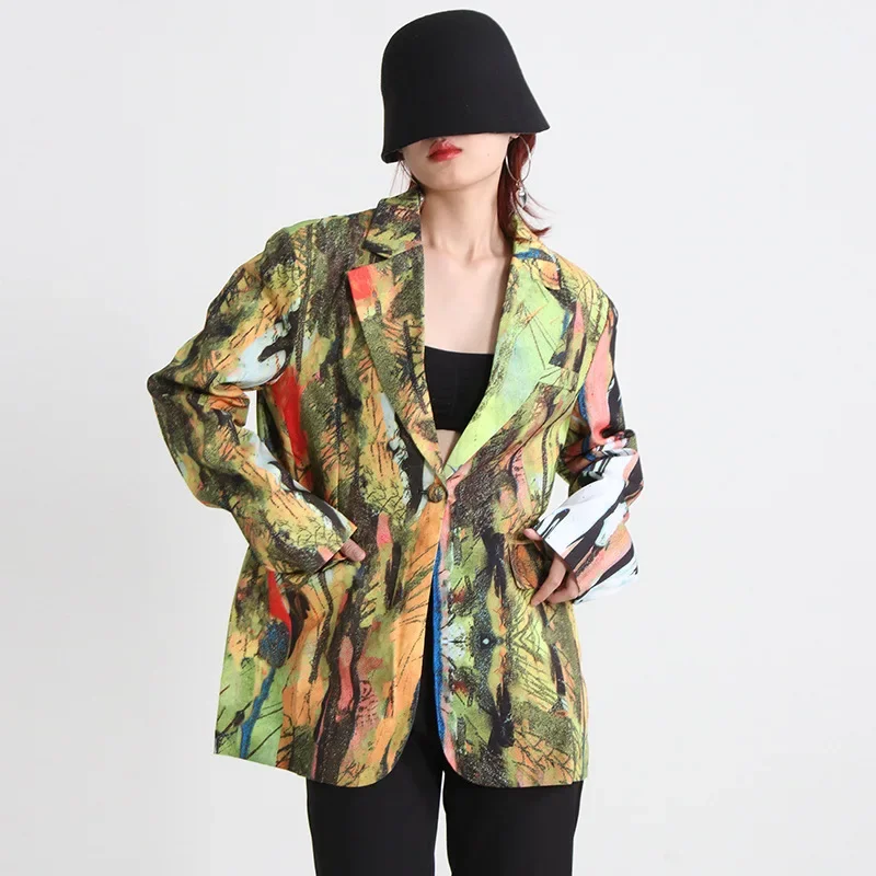 Рисунок 2 - Женский офисный костюм с воротником-стойкой