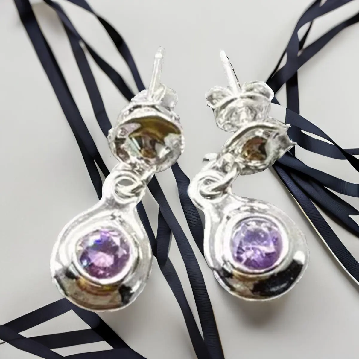 

Новинка 2024, Необычные изысканные модные серьги unode 50 с гальваническим покрытием, серебро 925 пробы, фиолетовые круглые серьги с драгоценным камнем, праздничные роскошные украшения, подарки