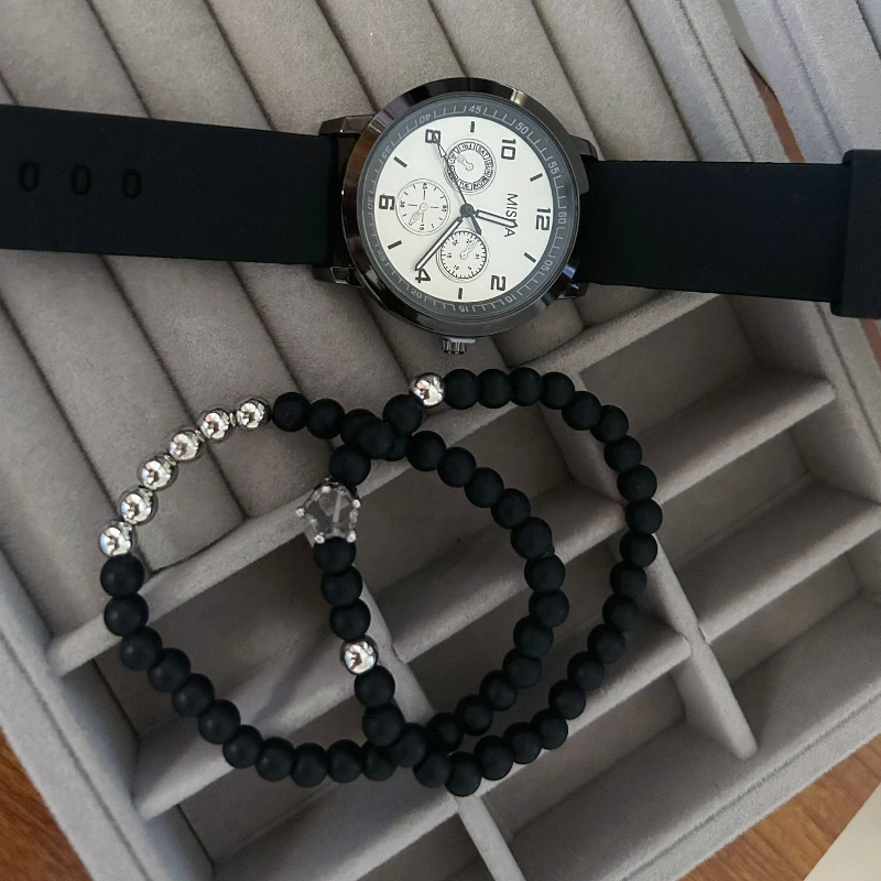 Men's and women's watches, simple couple style, personalized, sporty and versatile