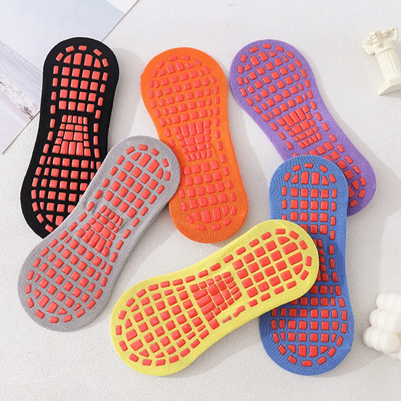 3 Pairs Women's Glue Dot Floor Socks Indoor Non Slip High Quality Safe Breathable Popular Pregnant Elastic Maternity Socks 4