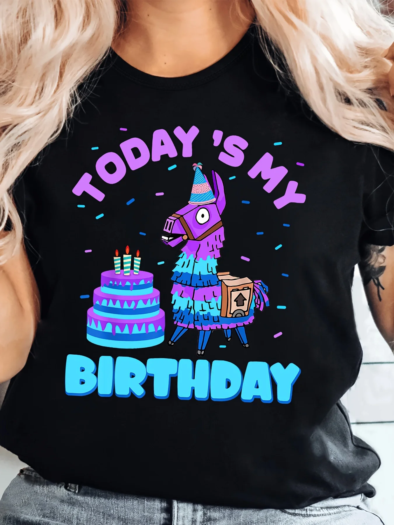 

Cake & Horse Print Crew Neck Birthday T-shirt, Casual Short Sleeve T-Shirt For Spring & Summer, Women's Clothing