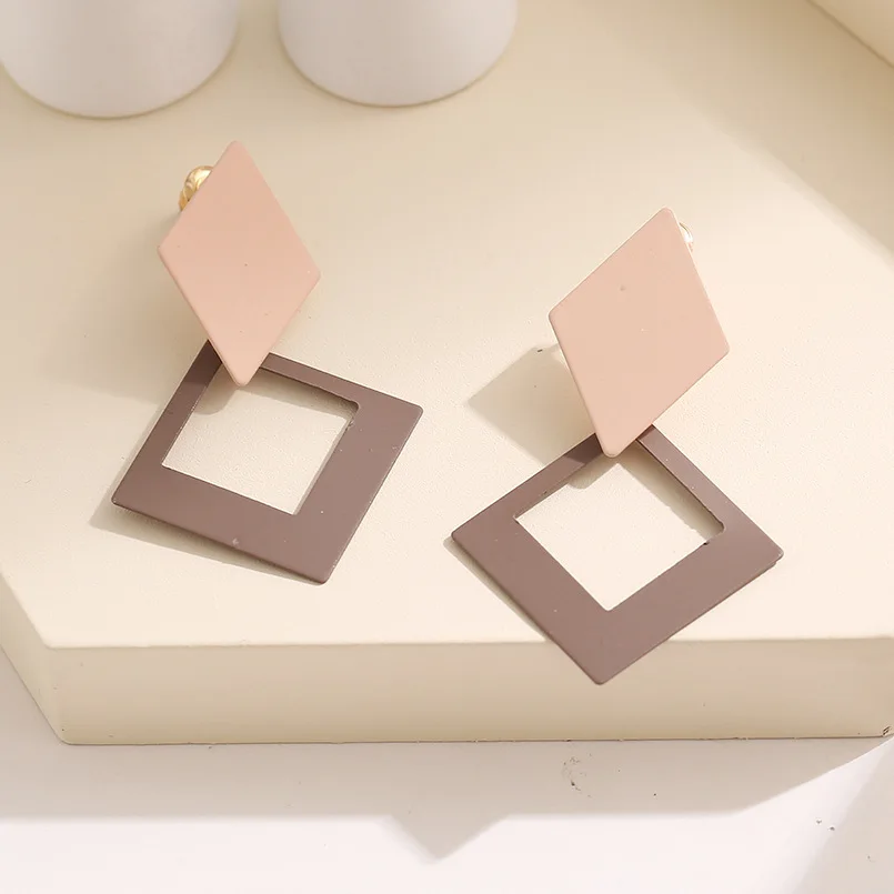 

Creative Simple High-Grade Rhombus Earrings Brown Earrings for Women European and American Vintage Earrings Wholesale
