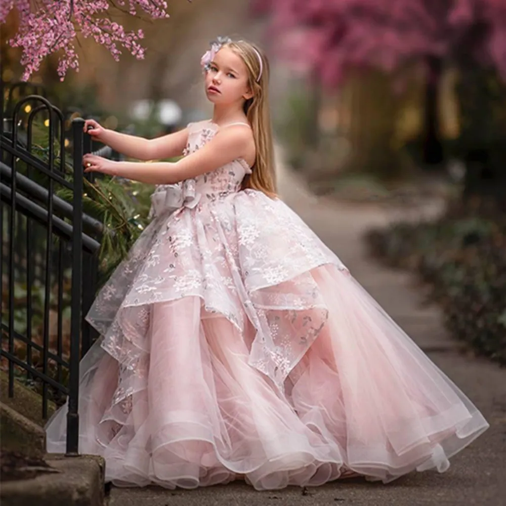 

Pink Pearls Ball Gown Flower Girl Dresses For Wedding Ruffles Spaghetti Neck Tiered Pageant Gowns First Communion Dress