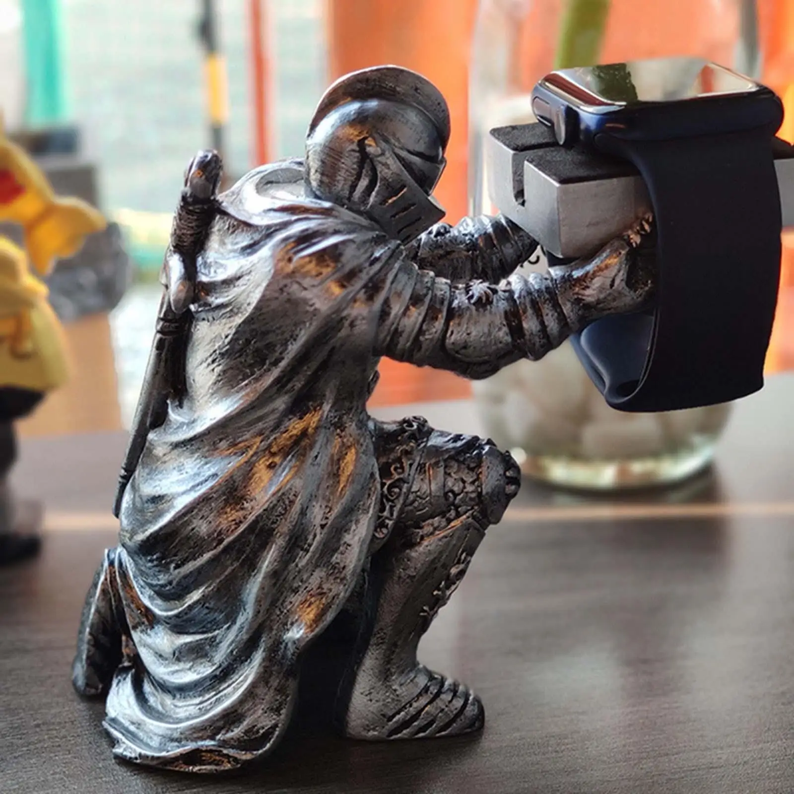 Resin Creative Watch Display Stand NightStand Storage Boxes Case Figurine Model Decoration Jewelry Gift Box Organizer watch storage box watch display stand