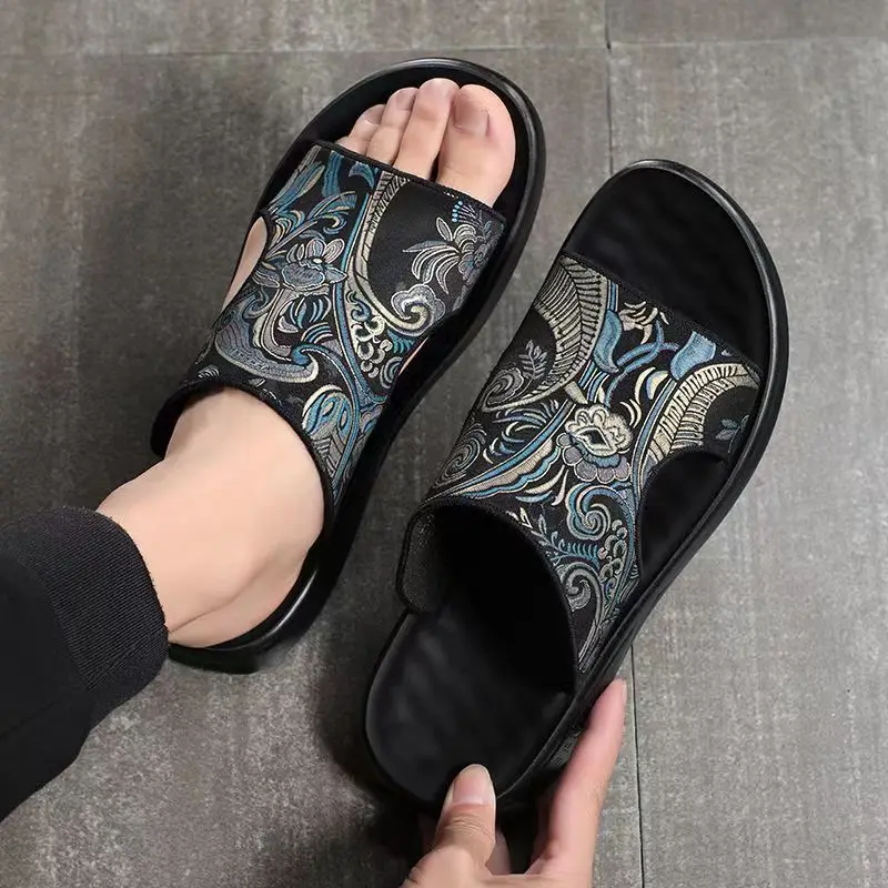 

Summer Men's Super Soft Non-slip Beach Slippers Wear-resistant Trendy Fashion All-match Comfort Summer Main
