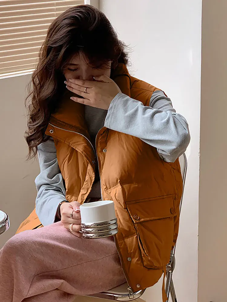 Vielleicht Autumn Women Waistcoat Vest Casual Big Pocket Sleeveless Thicken Warm Zipper Padded Winter Vest Jacket Female Coat
