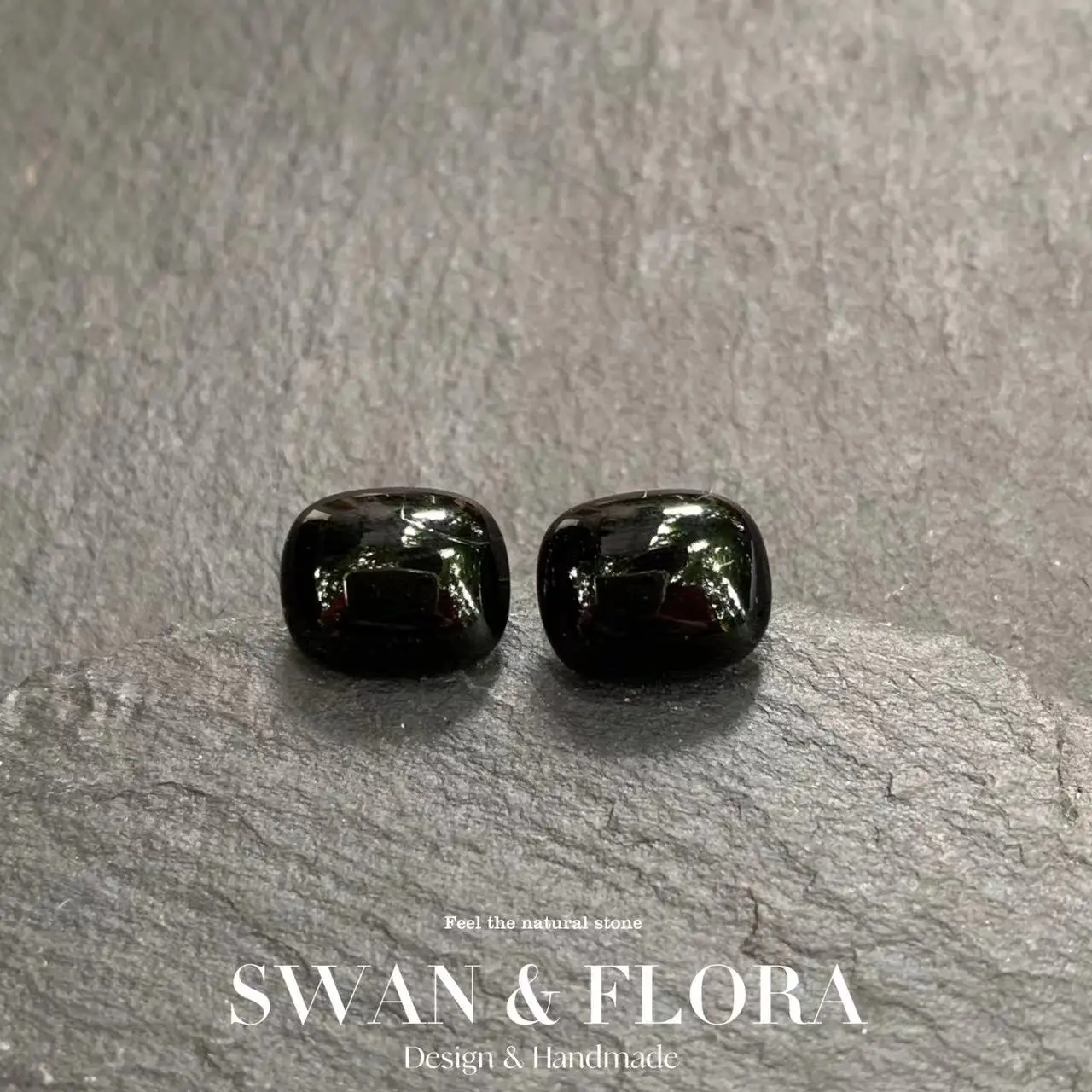 

Natural Obsidian earrings 925 silver Stud earring For Women 925 Sterling Silver Cute Gift Prevent Allergy Fine Jewelry