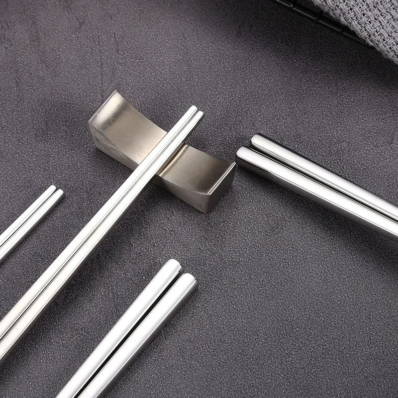 

Metal Chopsticks Household High Temperature Sterilizable Non-slip Stainless Steel Chopsticks Set Kitchen Accessories