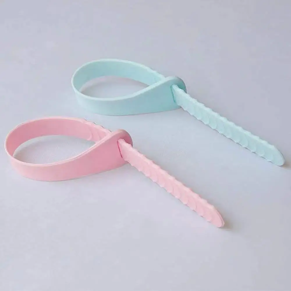 Description Picture 2 of itemSilicone Toilet Seat Handle Sanitary Toilet Seat Lifting Handle Free Adjustment Avoid Touching Toilet Seat Bathroom Accessories