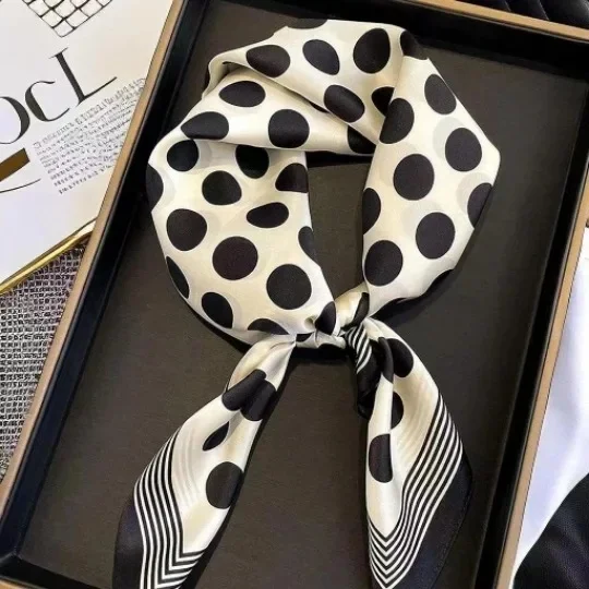 No. 173 square scarf