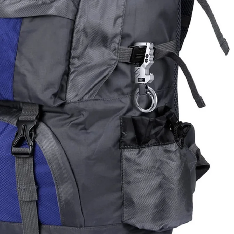 New Fashion Car Keychain Business Men Key Ring Zinc Alloy Bottle Opener Carabiner Car Key Chains Pendant Accessories Gift