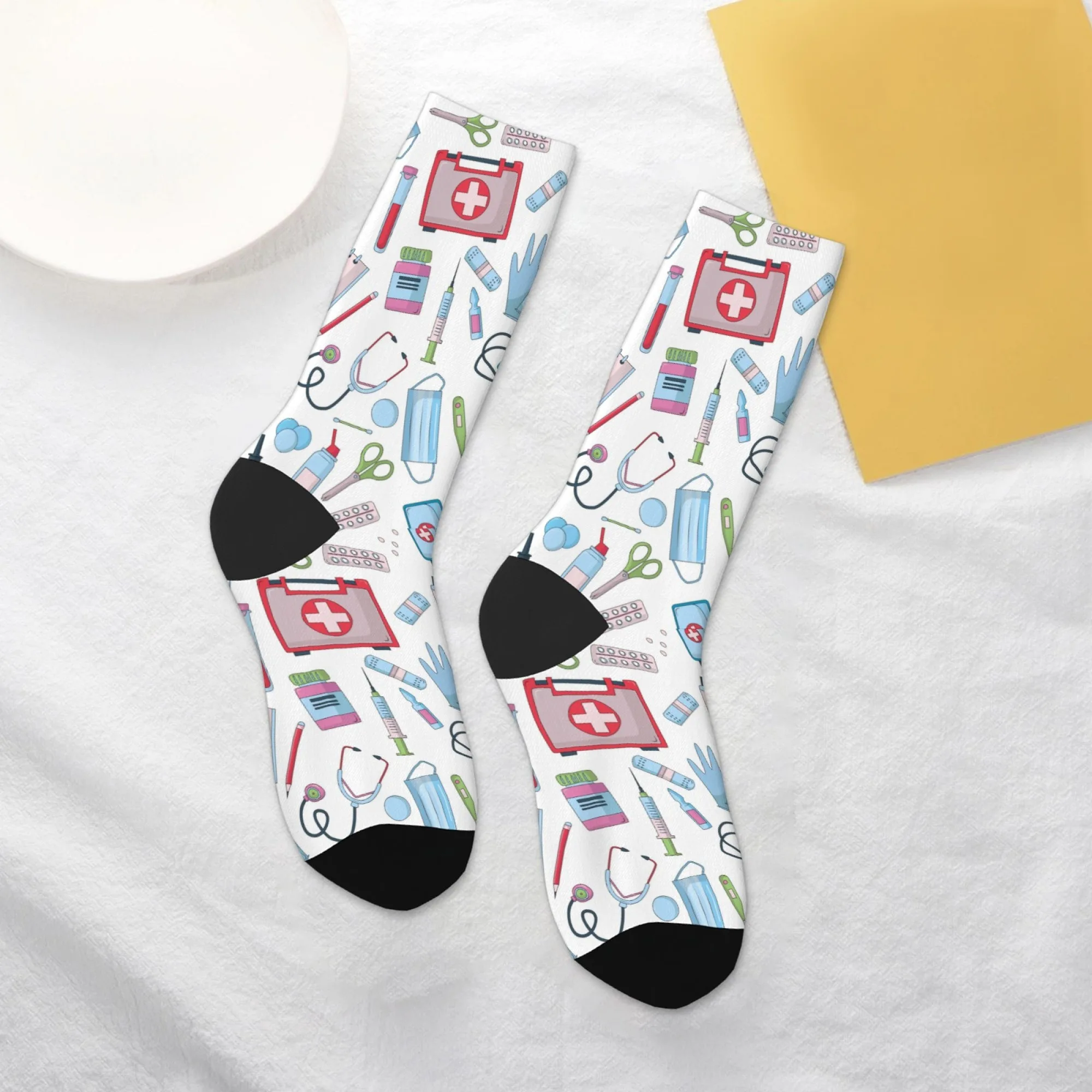 ⚕️ جوارب بنمط الرعاية الصحية والأدوات الطبية