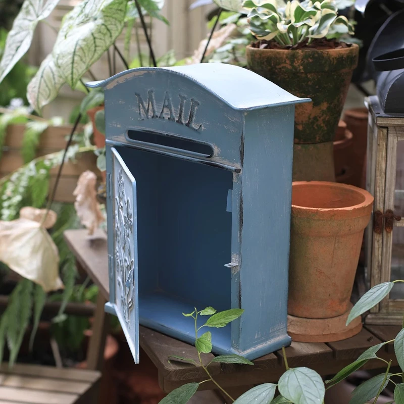 European Style Embossed Mailbox Vintage Wrought Iron Garden Wall Mounted Post Box Courtyard Outdoor Decoration Suggestion Box