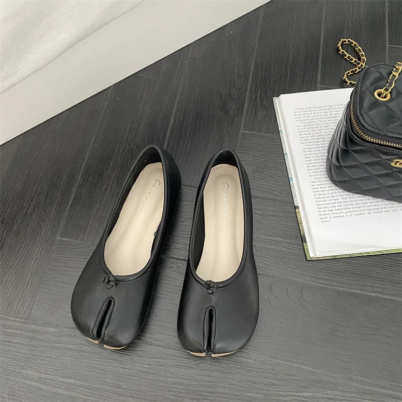 ippeum Split Toe Flat Shoes Women Janes Designers Brand Dupe Tabi Shoes Loafers Lolita Dress Soft Ballets 2023