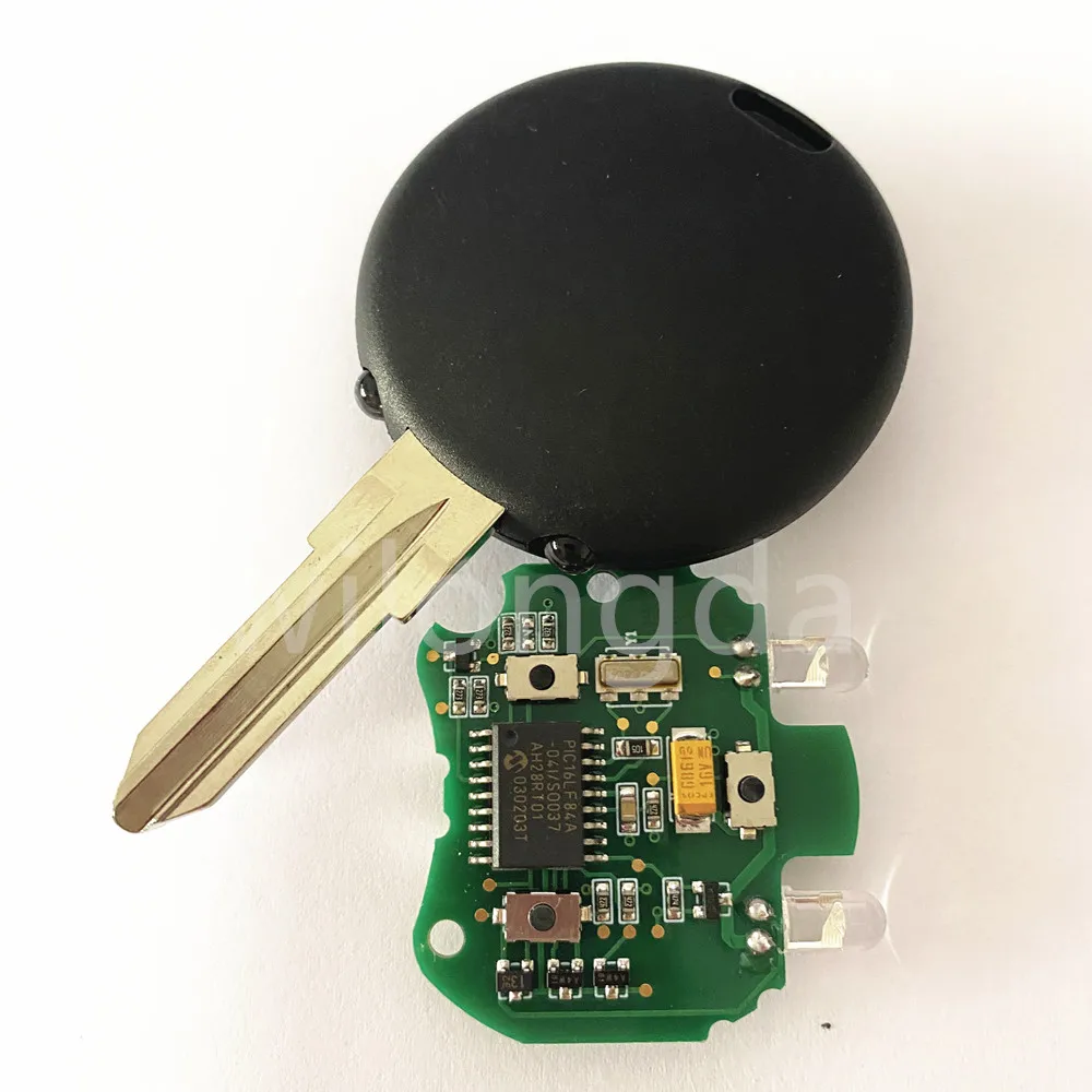 2 Gusci Custodia Portachiavi Telecomando 3 Pulsanti Per Smart Fortwo 450 (MC01) Forfour 451 Roadster Cabrio (98-07)