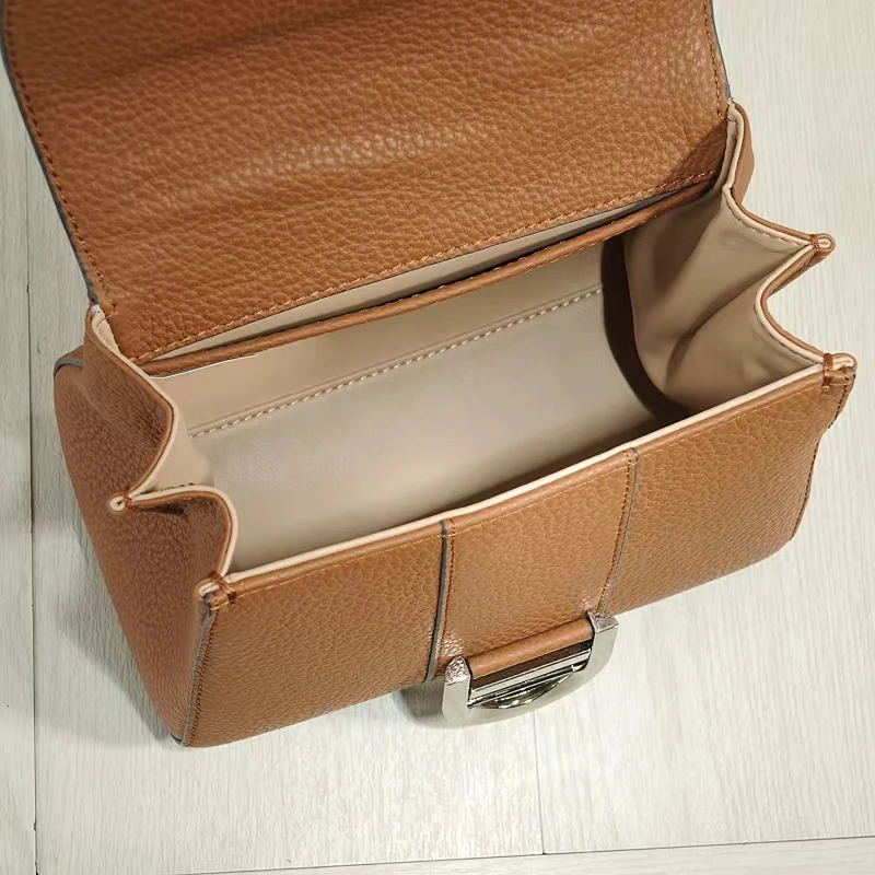 100% Genuine Leather Women Handbag for Women 2023 Designer Luxury Fashion Retro One Shoulder Ladies Top-handle Bag