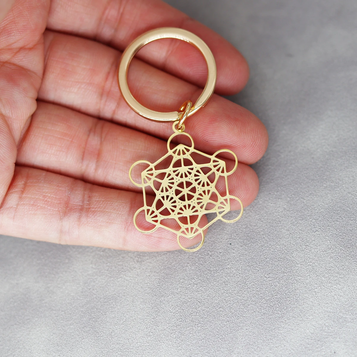 Stainless Steel Metatron Cube Pendant Keychain Meditation Key Chains Religiosus Symbol Keyring Sacred Geometry Jewelry Gift