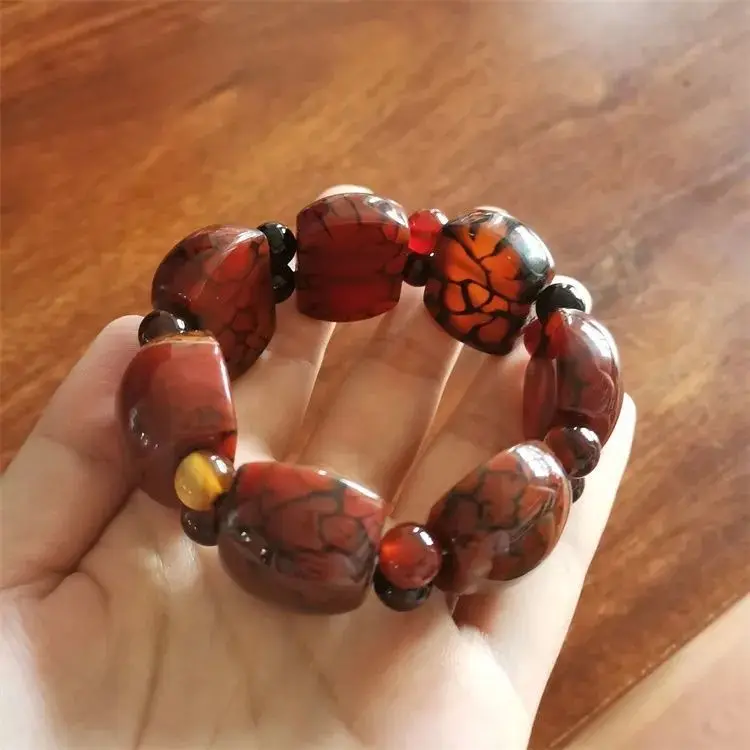 

Natural Red Dragon Pattern Agate Semi-circular Bracelet, Popular and Versatile Jewelry for Men and Women