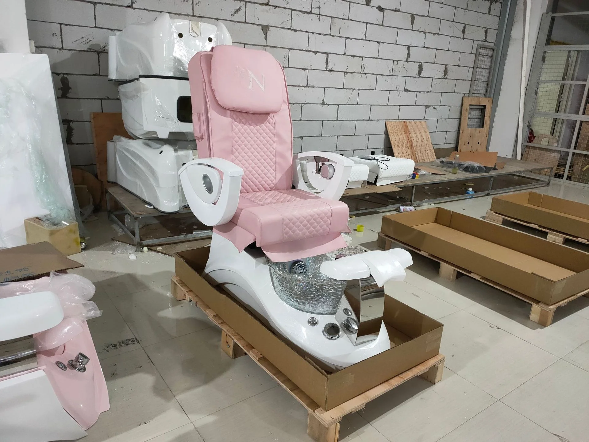 Luxury Modern Pedicure Spa Massage Chair Nail Salon Foot Pedicure Chair Electric Manicure Massage Chair For Beauty Salon 5