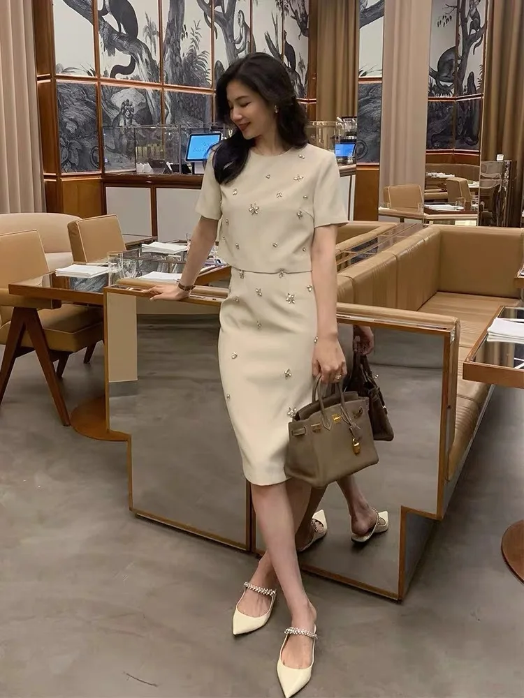 Temperament Elegant Two Piece Skirt Set 2025 Summer Outfit Heavy Industry Diamond Small Fragrant White Half Skirt Two-piece Set 5