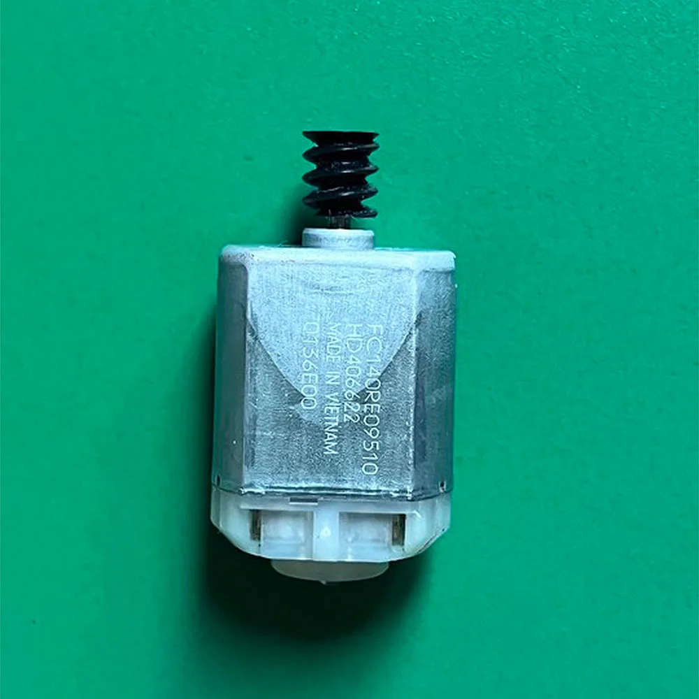 

For Hyundai Sonata Veloster 2015-2018 IX35 2010-2016 i30 2007-2012 FC140RE09510 Genuine Wing Mirror Adjustment Motor Assembly