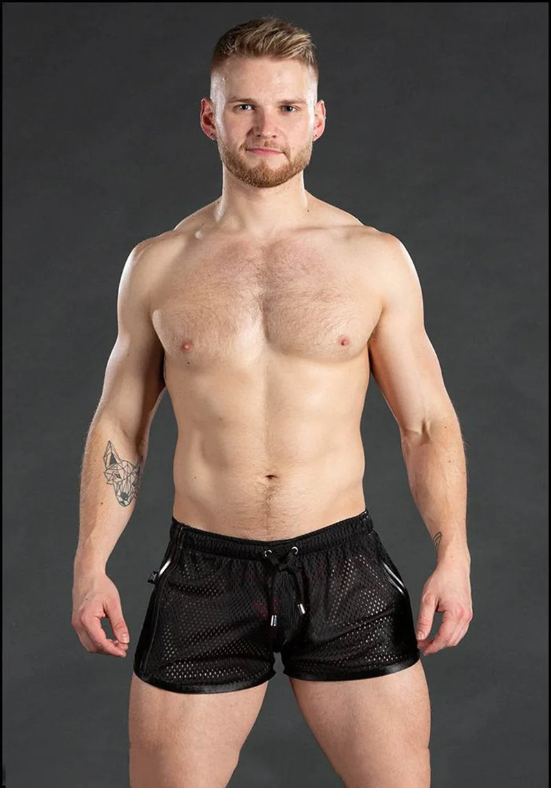 2025 new muscular fitness men's beach pants sports fitness casual quick dry hole breathable thin three-quarter pants men's sport