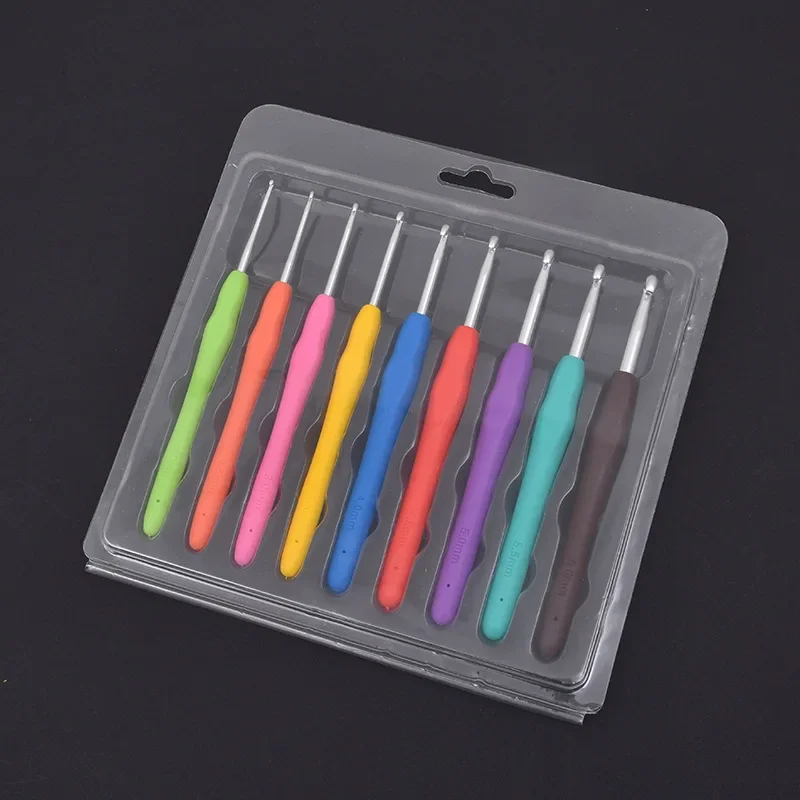 Hand knitted Rainbow Soft handle Crochet Hooks Set TPR & Aluminum Material with Yarn Needles