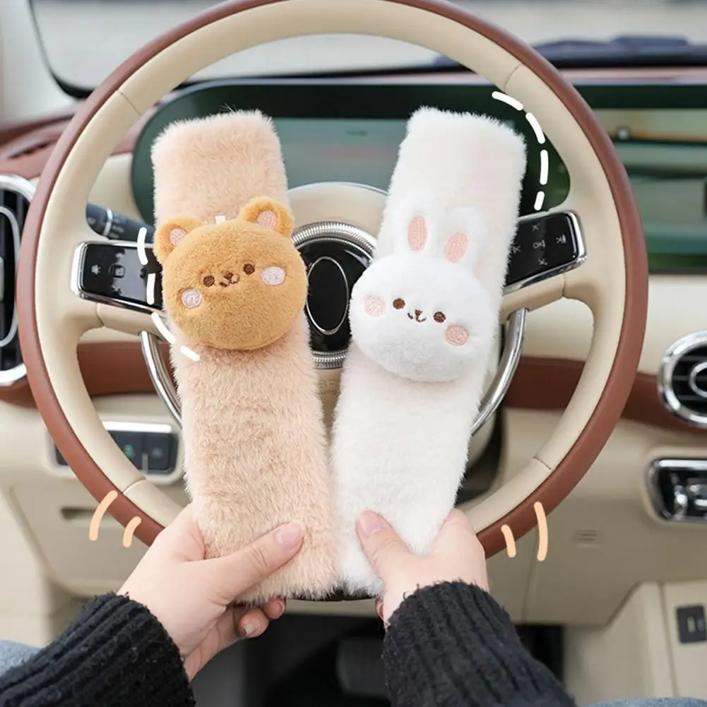 

Новый плюшевый автомобильный мультяшный медведь из кроличьего меха, чехлы для ремня безопасности, универсальные аксессуары для автомобильного интерьера