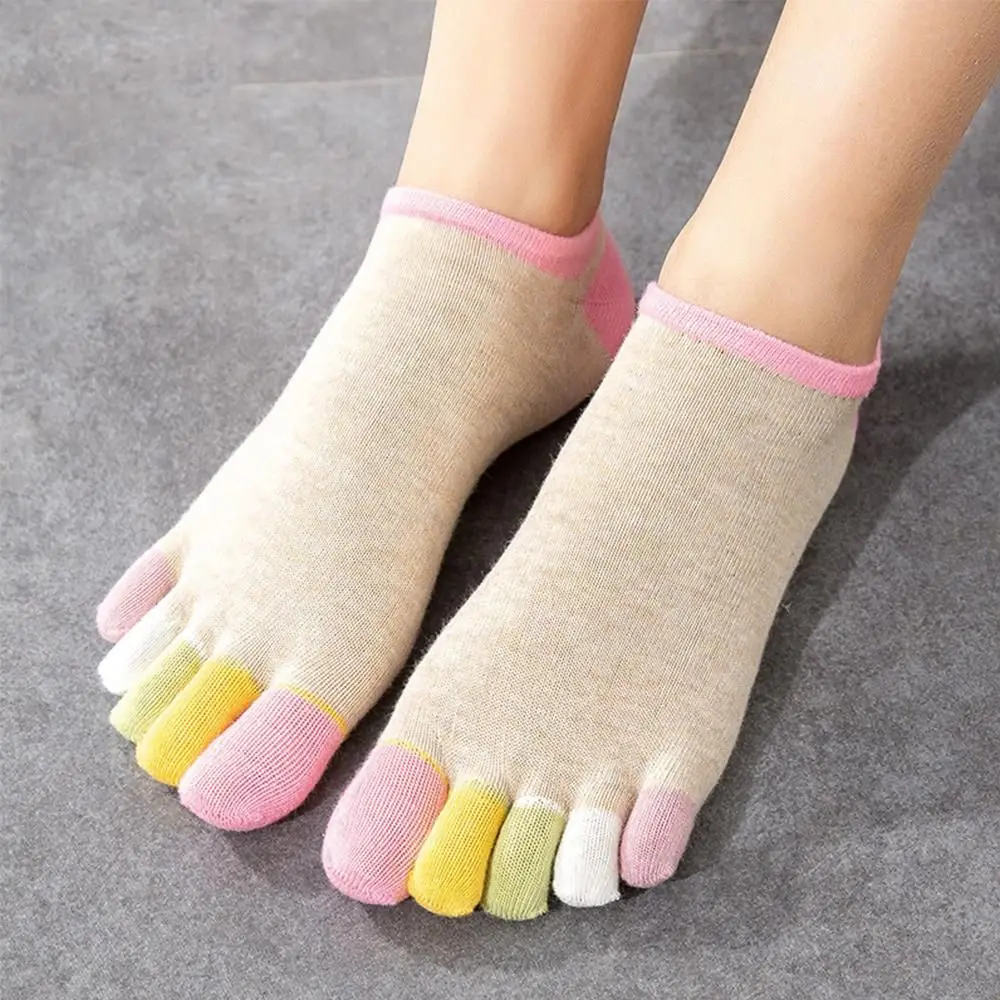 Yoga Fashion Invisible Sweaty Breathable Boat socks Toe socks 5 Fingers Socks Ankle socks
