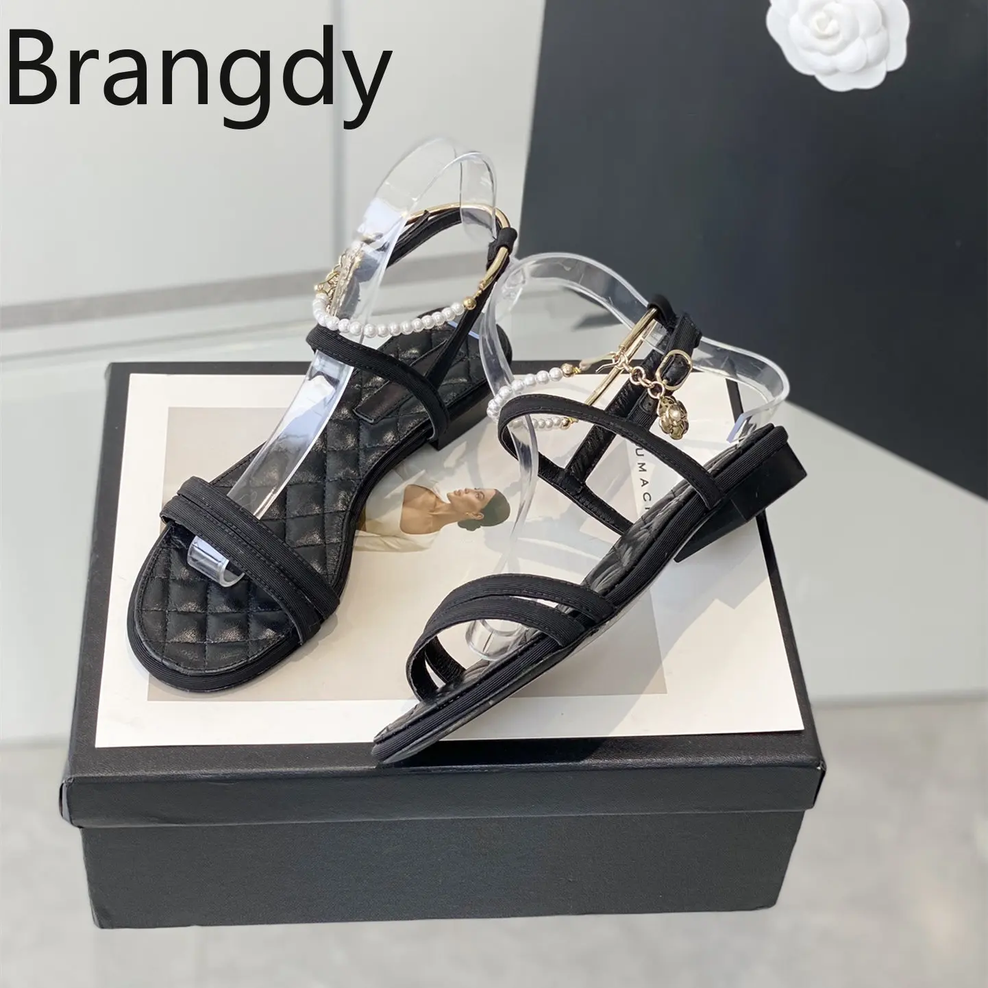 

Women Shoes Genuine Leather Sandals Low Heels Pearls Chain Summer Flats String Bead Designer Shoes Lovely Roman Zapatillas Mujer