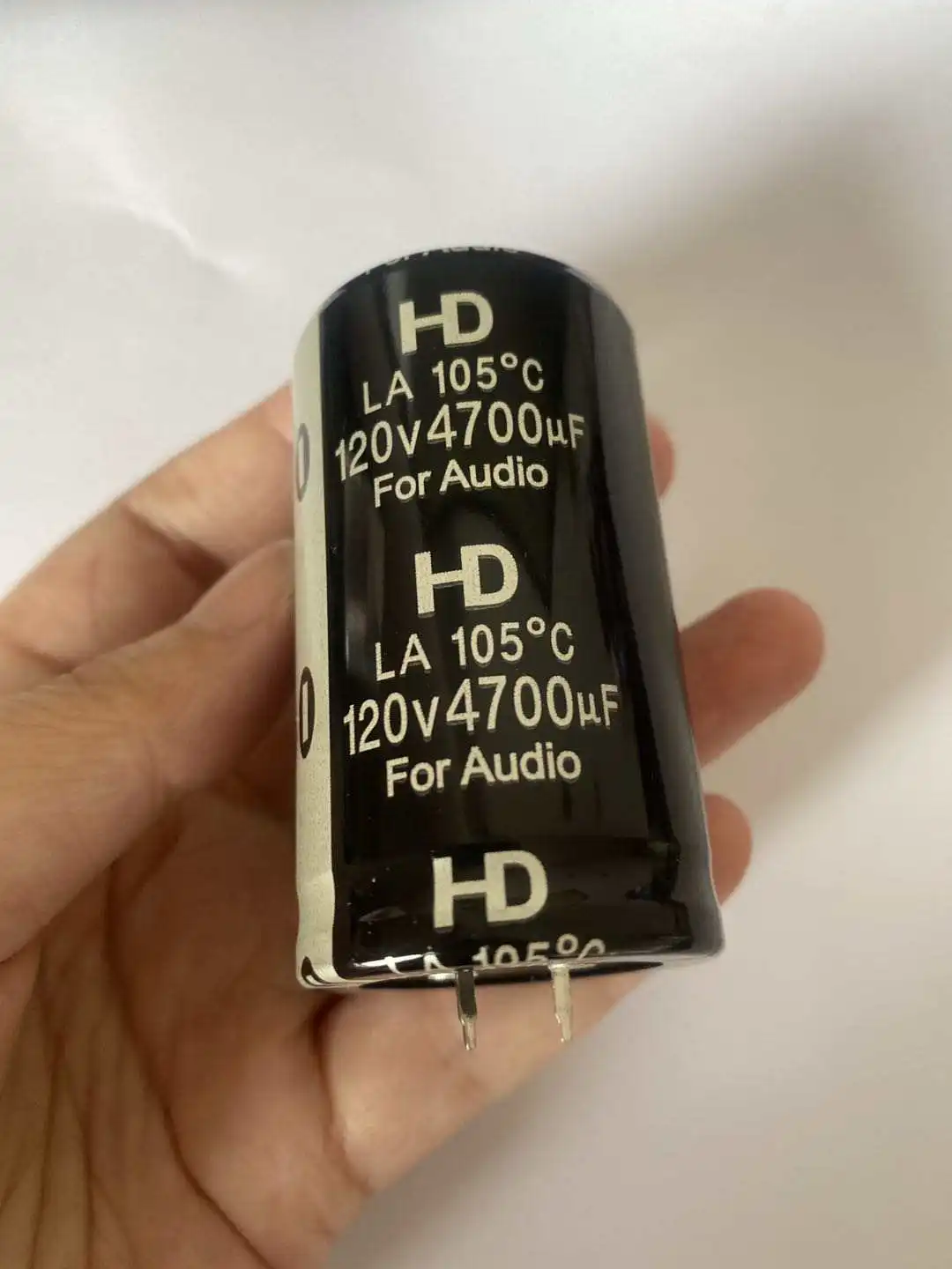 

1pcs Aluminium Electrolytic Capacitor 120V 4700UF 35*60mm