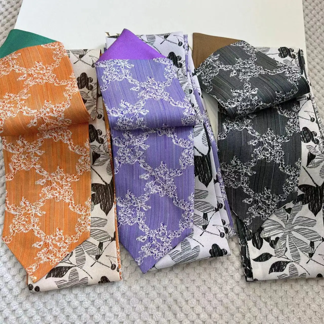 

Silk Streamer Double-sided Printed Long Scarf 100% Silk Scarves Twill Tie Neck Hair at Wrist or Bag Floral Sash Scarf XH4