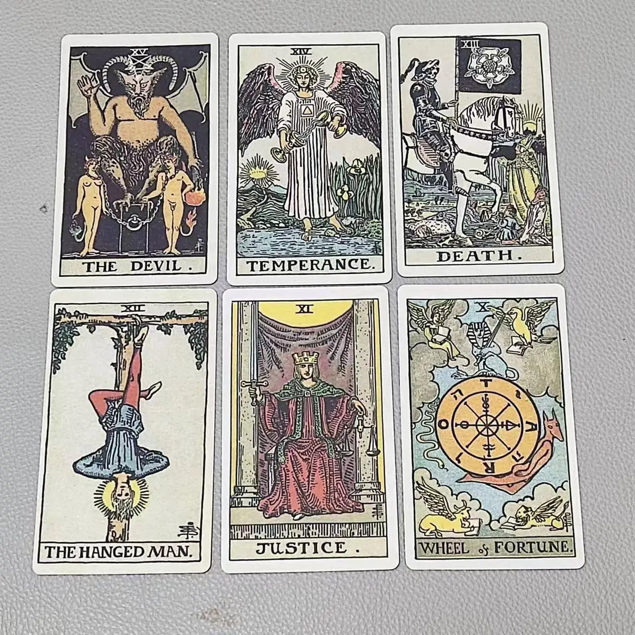 10.3*6cm The Classic Tarot 78 Cards with Guidebook for Beginners 4