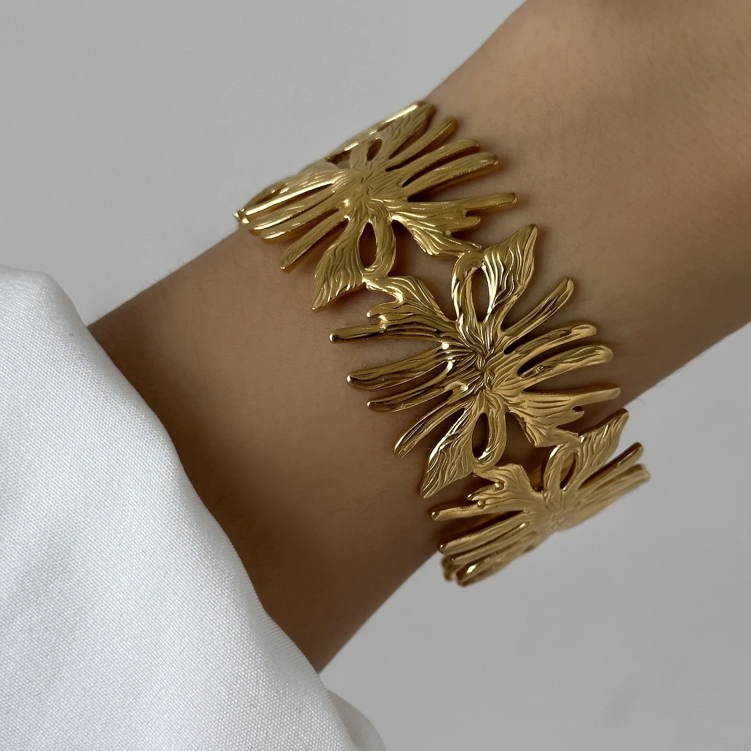 Stainless Steel Wide Bangles for Women Luxury Gold Color Chunky