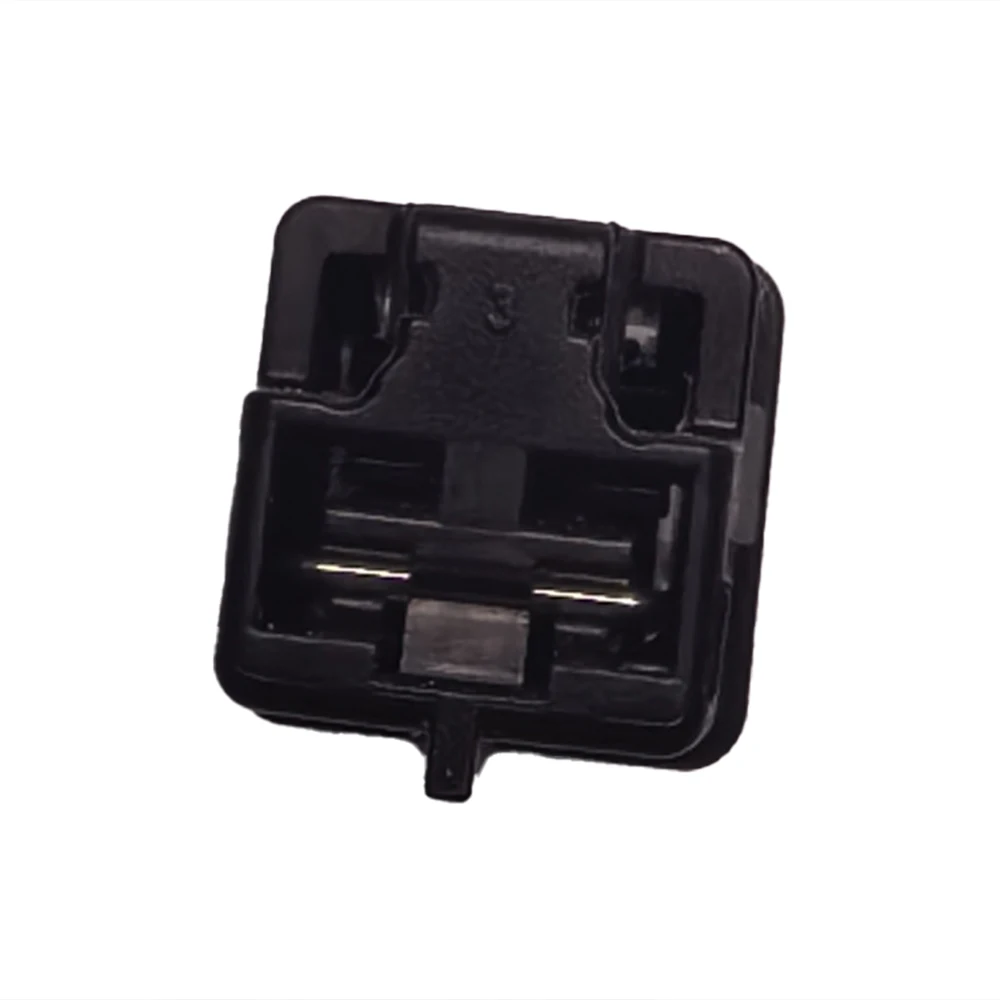 The main driver's storage box spring buckle is suitable for Cadillac ATS XT4, XT5, XT6, CT4, CT5, CT6