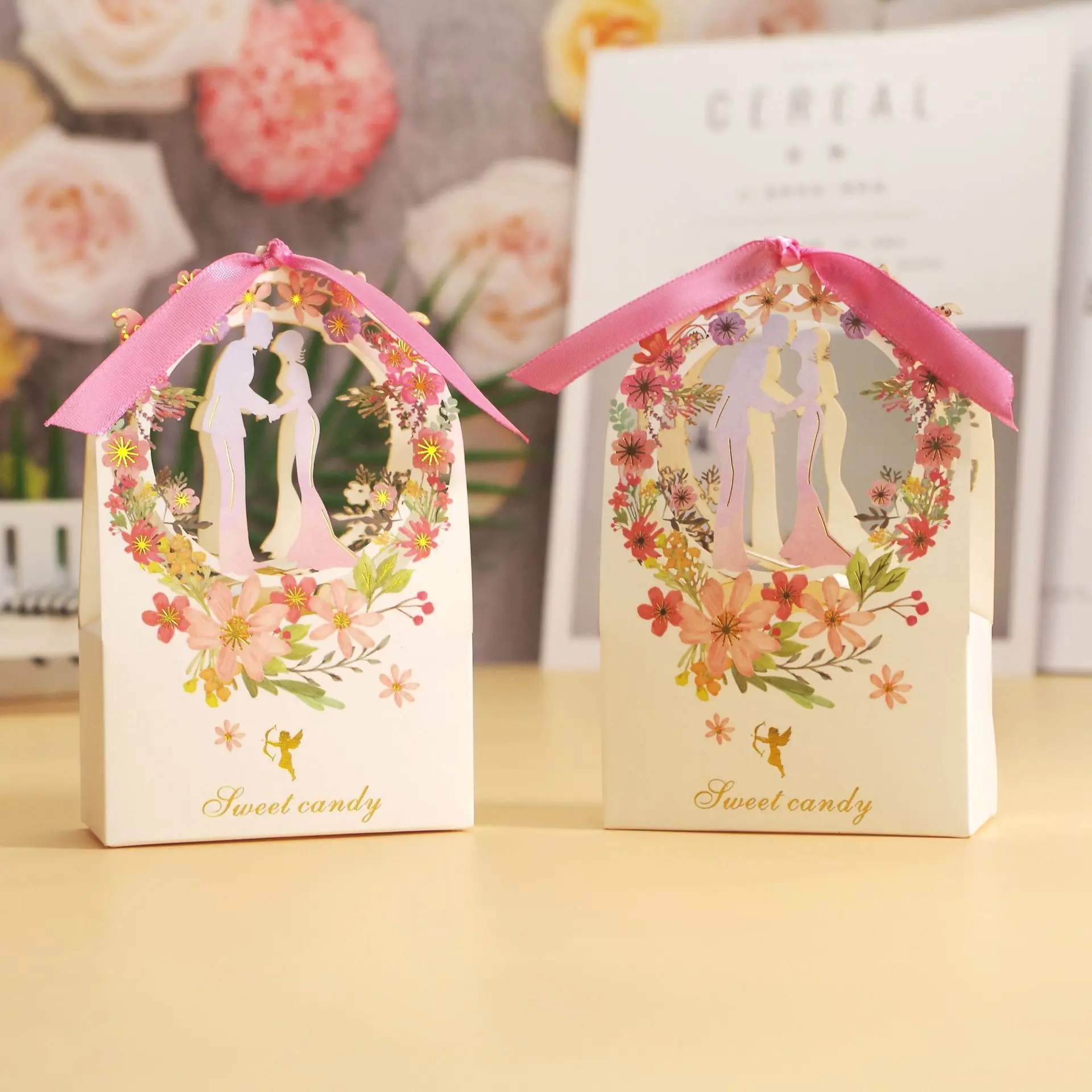 

Laser Cut Flower Groom And Bride Gift Box Paper Chocolate Candy Box Wedding Favors For Guests 100 Pcs Boxes With Ribbons