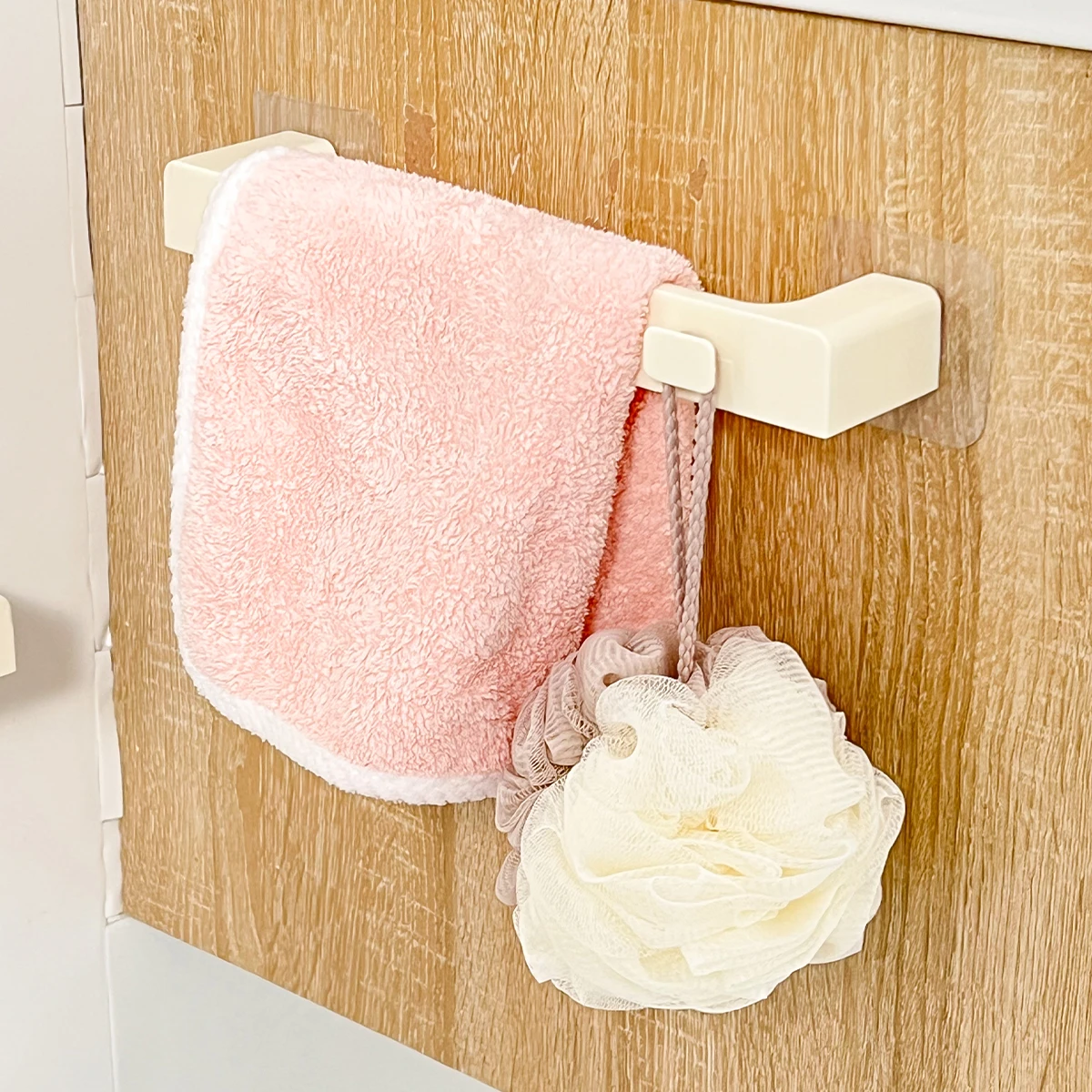 WORTHBUY No Punching Wall-mounted Shoes Rack Self-adhesive Plastic Storage Rack For Slippers Bathroom Shoes Organizer Holder