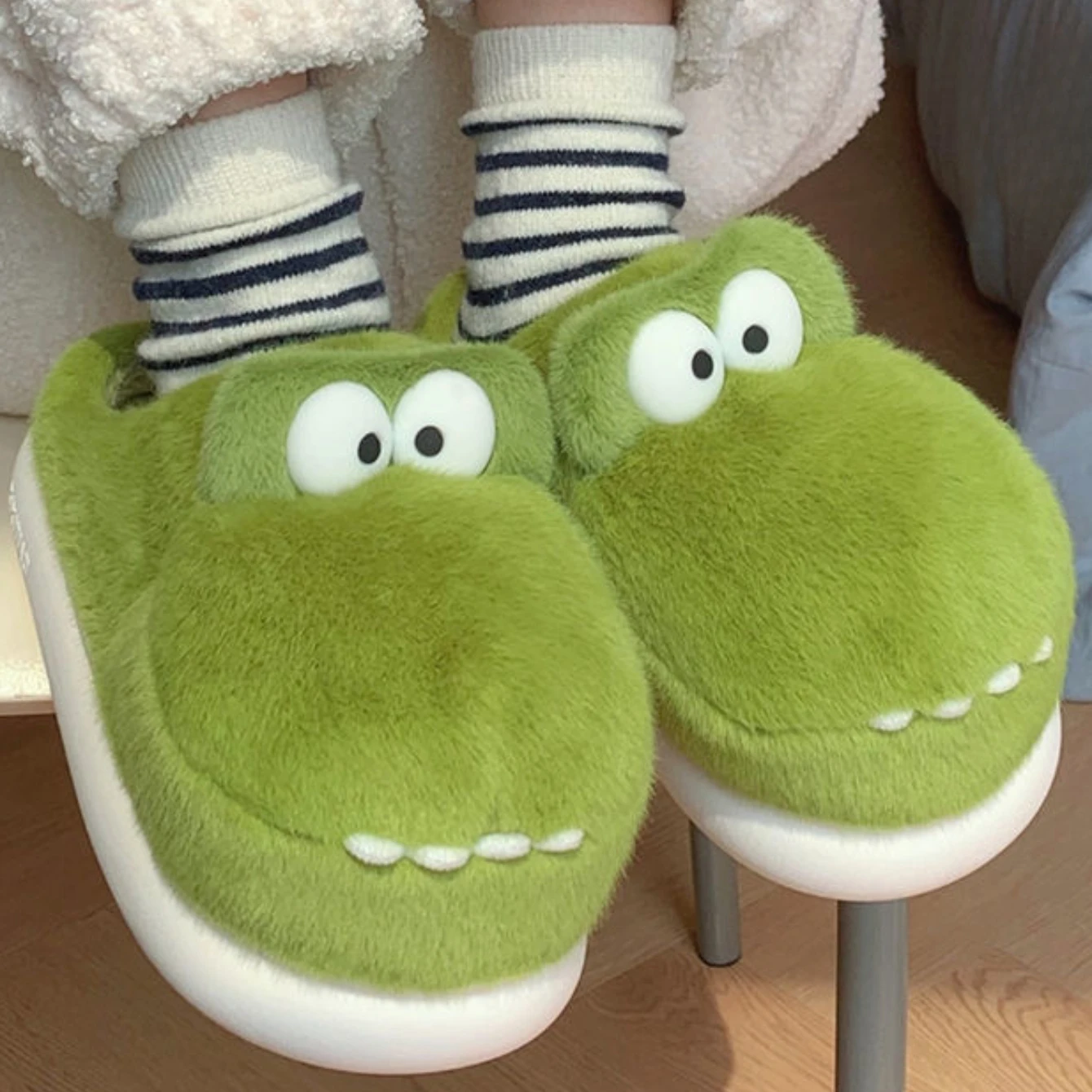 Cute Crocodiles Single Band Winter New Women Slipper Soft Heel Platform Fur Warm Indoor Comfortable Home Fluffy Home Slippers